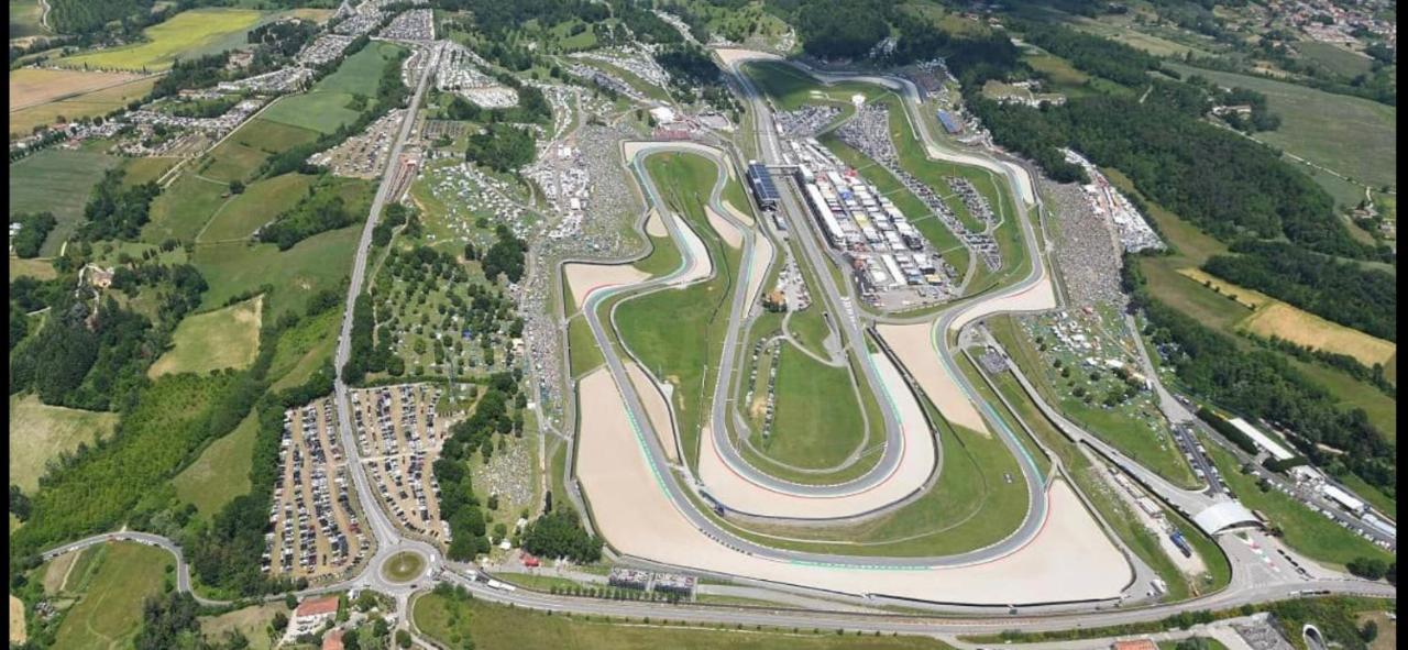 Incantevole Mugello สการ์เปริอา ภายนอก รูปภาพ